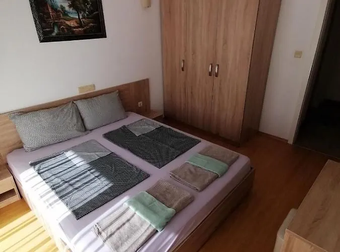 Apartment Em Kristal *