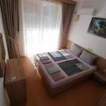 شقة Em Kristal