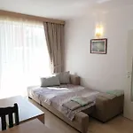 Em Kristal شقة