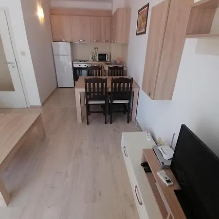Em Kristal Apartament *