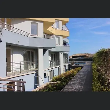Em Kristal Apartament Nesebăr