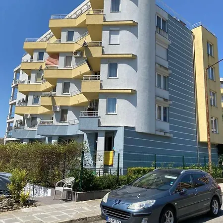 Апартаменты Em Kristal *